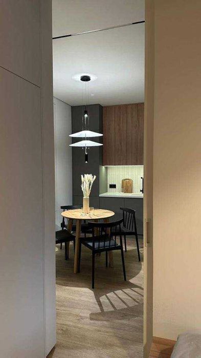 Стильная минималистичная 2х комнатная квартира в центре Айбек