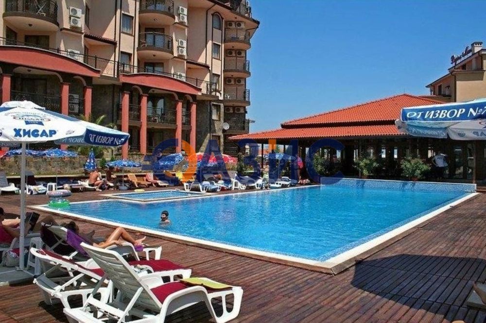 Продава се Хотел в Царево - 11365 кв.м за 463 €/кв.м - Снимка #10