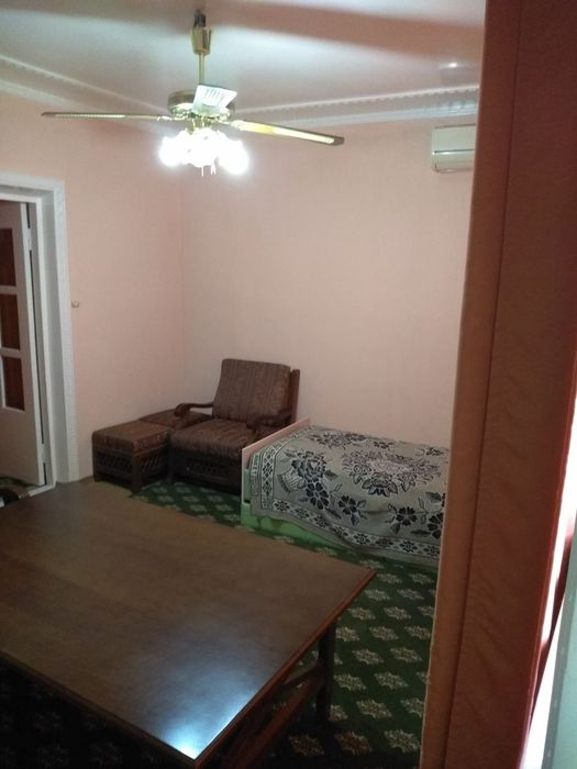 Продаю свой дом на Бадамзаре. Дом с бассейном 6 комнат, 3,19 сотки