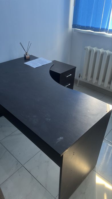 Продам столы для офиса