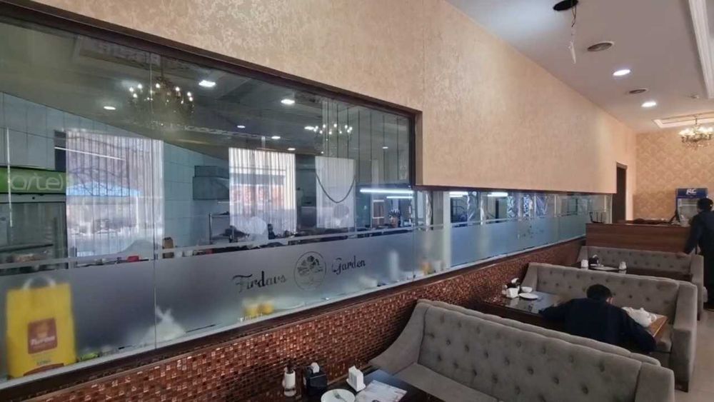 Beruniy metrosi yonida kafe ijaraga beriladi