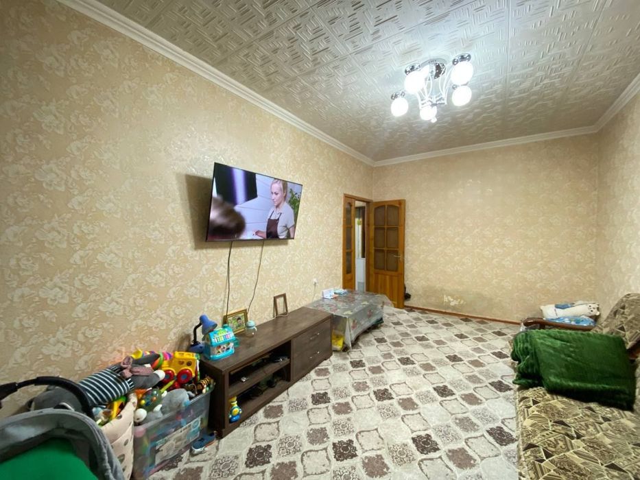 Продаётся в М.Улугбекском р-не Ттз-4 3_4_4 69.500уе Срочно 72м2 Чистая