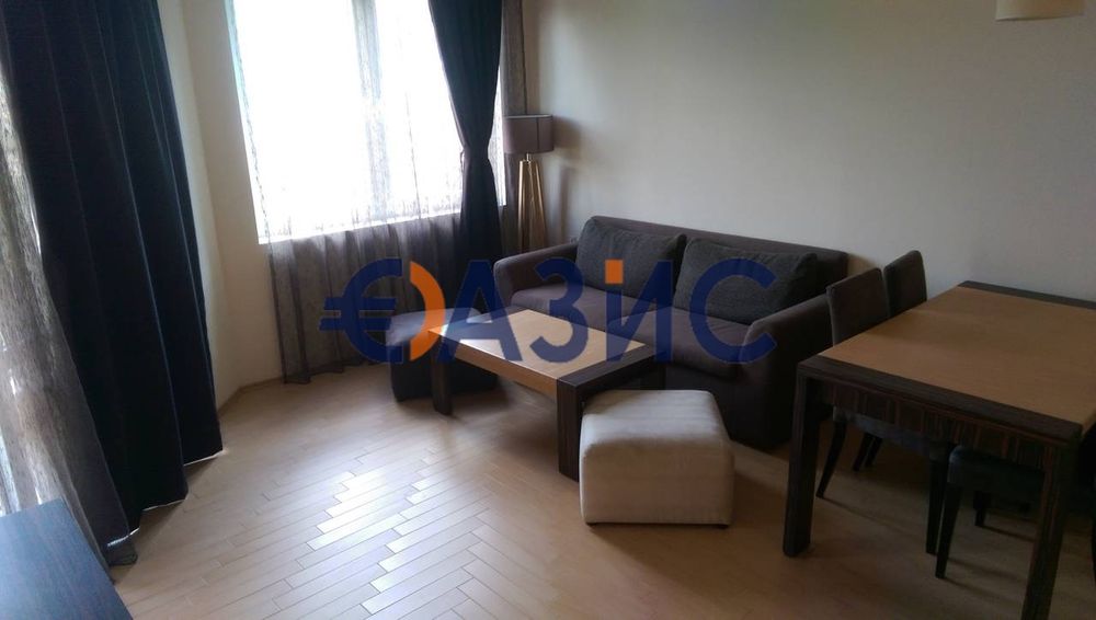 Продава се Двустаен апартамент в к.к. Слънчев бряг - 62 кв.м за 1226 €/кв.м - Снимка #1