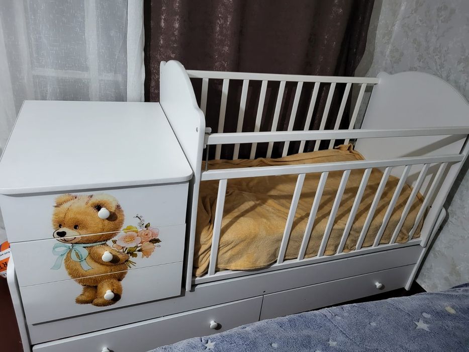 Продам детскую кроватку.в наличии две штуки