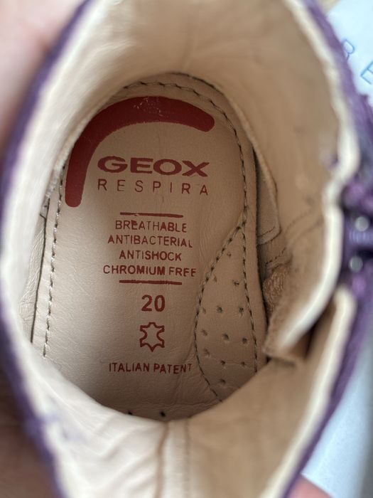 Ghetuțe din piele Geox pt fetițe mărimea 20