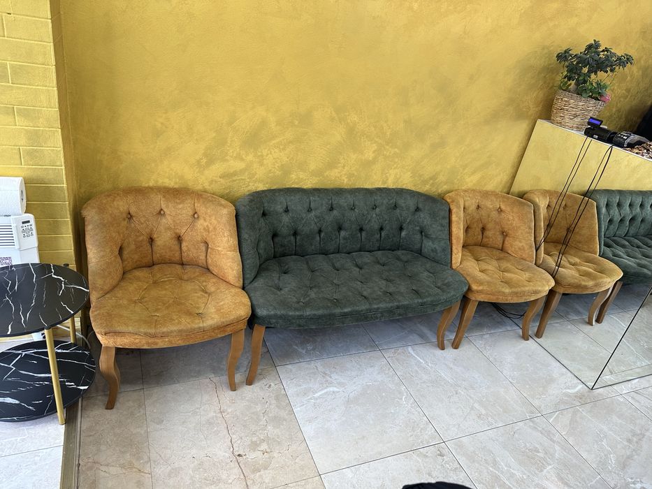 Set canapele folosite putin tinp