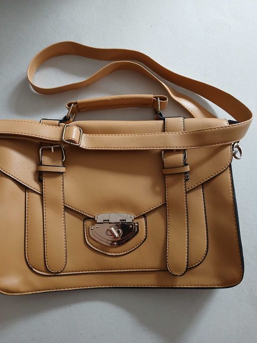 poseta cafeniu-maro cu bretea ajustabila