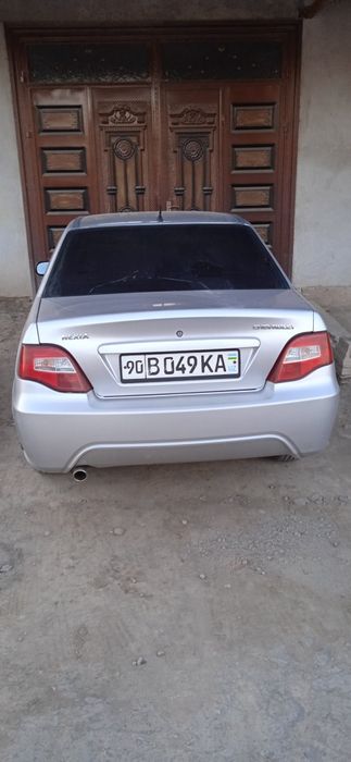 Nexia 2 sotiladi 2010 yil LUKS kandisaner