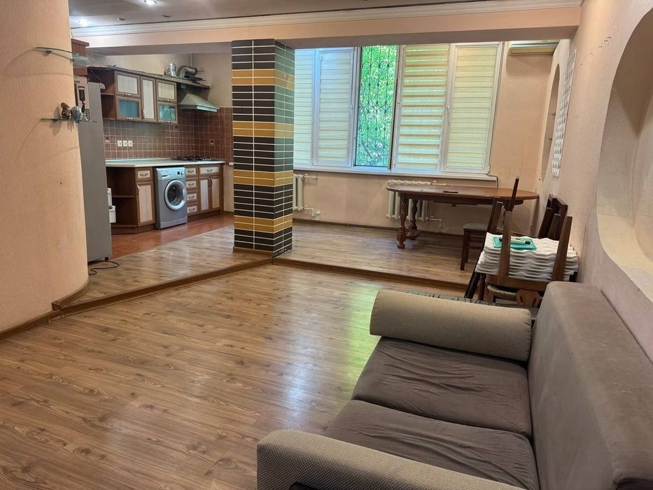 Ц-5, 3/2/4, с ремонтом и обстановкой