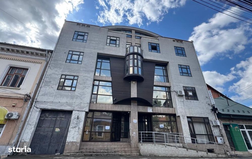 Spatiu comercial/Clinica/Cladire de birouri - Lugoj zona centrala
