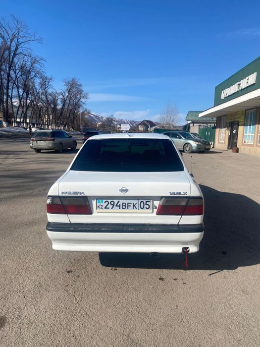 Nissan Primera 1995 года