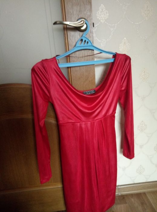 Платье  красивое