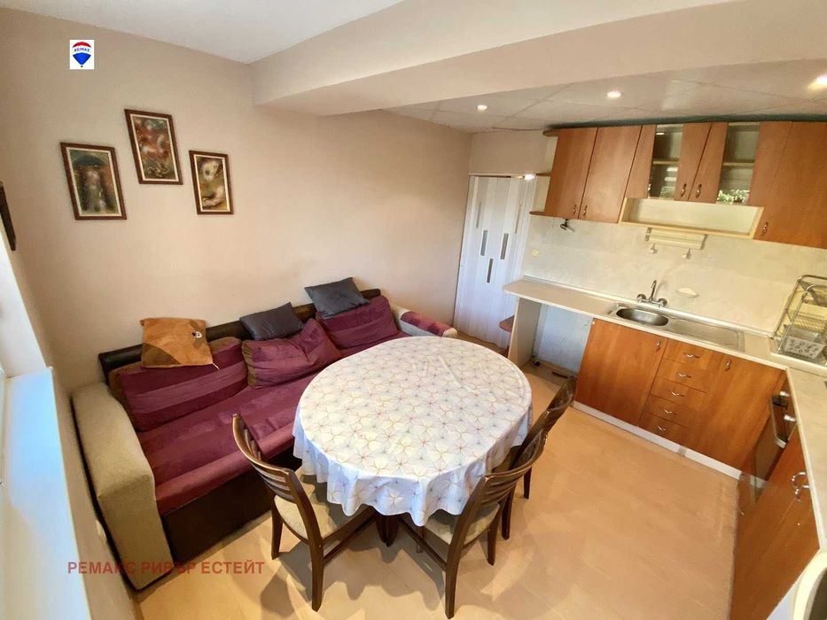 Продава се Двустаен апартамент в Русе, Дружба 3 - 60 кв.м за 1232 €/кв.м - Снимка #1