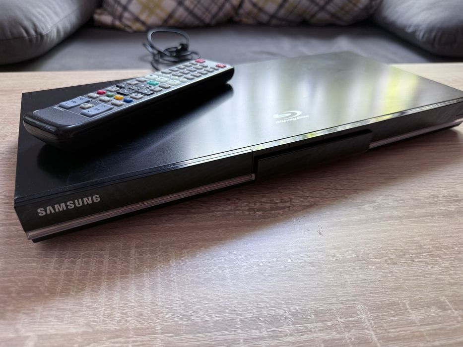 Samsung BD-C5300 Blu-ray плейър