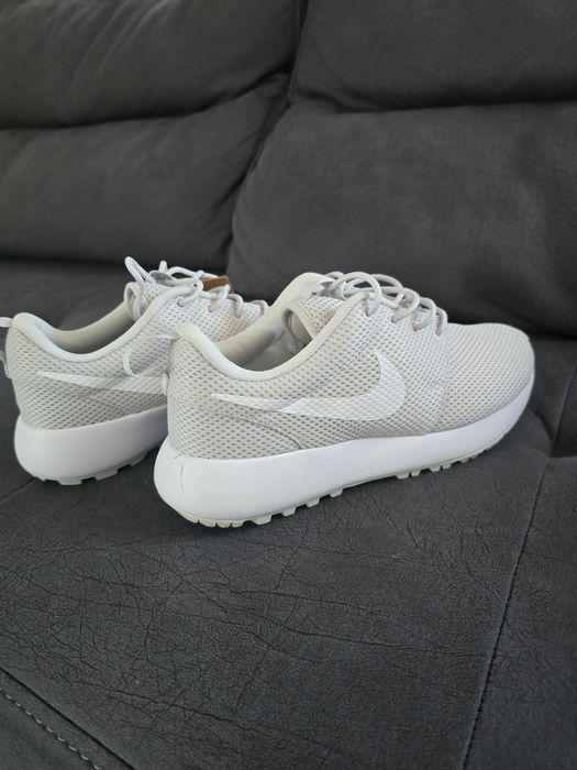 Маратонки Nike чисто.нови