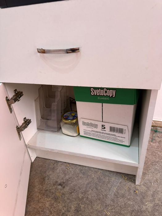 Продам тумбу офисную