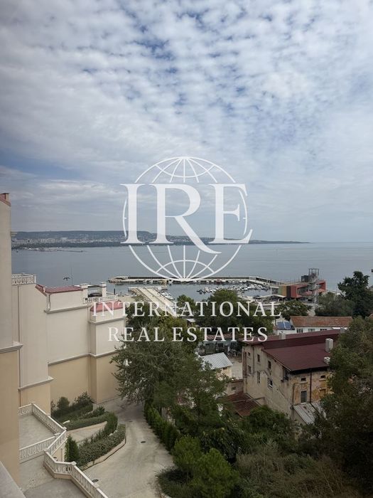 Продава се Двустаен апартамент в Варна, Аспарухово - 70 кв.м за 1972 €/кв.м - Снимка #7
