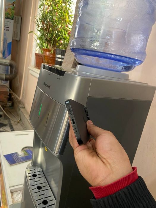 Iphone 15 pro max KH/A region battery 91% 320 cycle