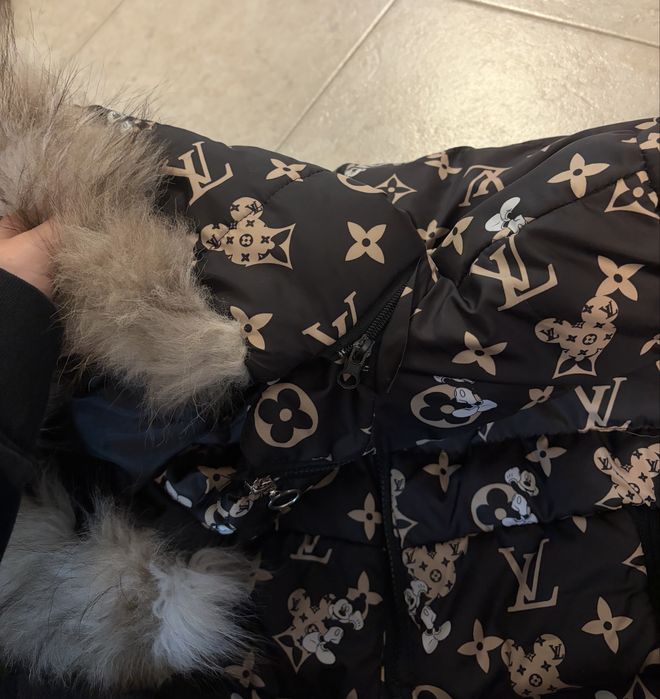 Дамско яке Louis Vuitton с пух