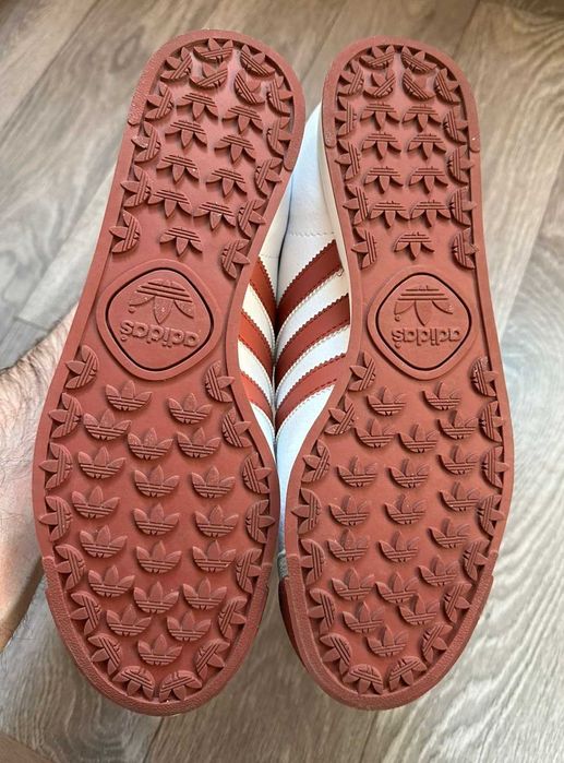 Продам Кроссовки 100% Оригинал Adidas