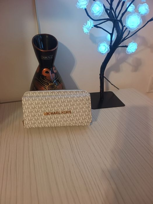 Portofel dama nou Superb