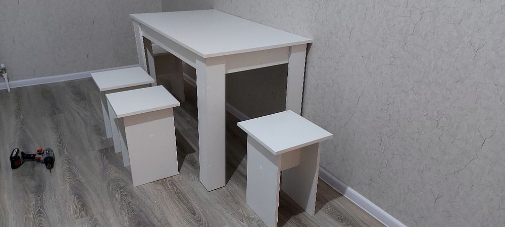 стол с табуретками новые доставка бесплатно