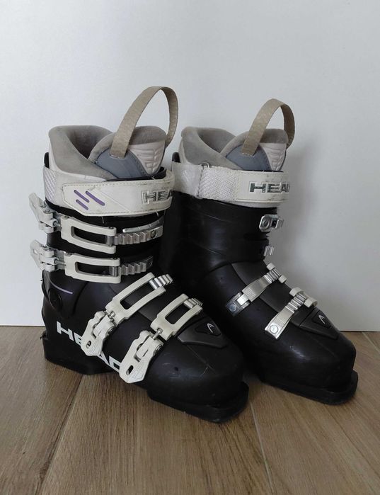Clapari schi Head putin folositi, stare foarte buna, marime 38-39
