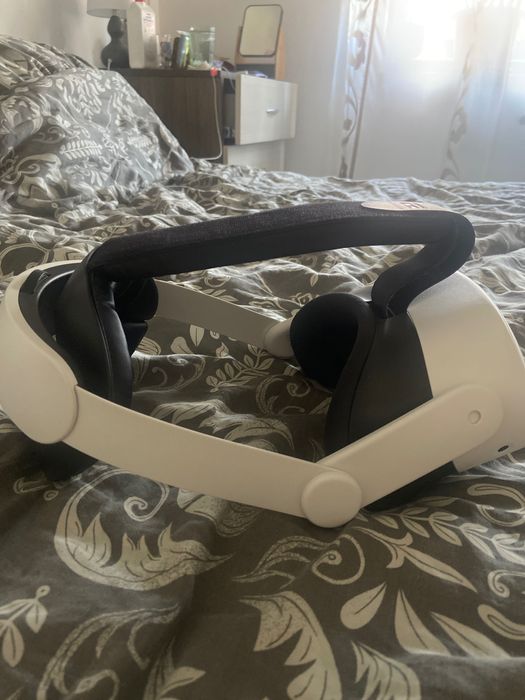 Oculus Quest 3s vanzare