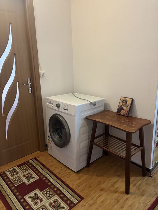 Inchiriez ap cu 2 camere zona centru