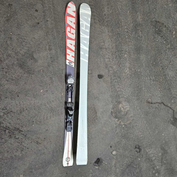 Продавам туринг ски за пантене с автомати за 90лв или 45 Евро