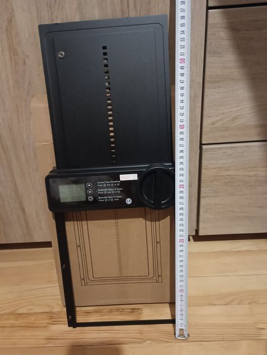 Врата за кокошарник