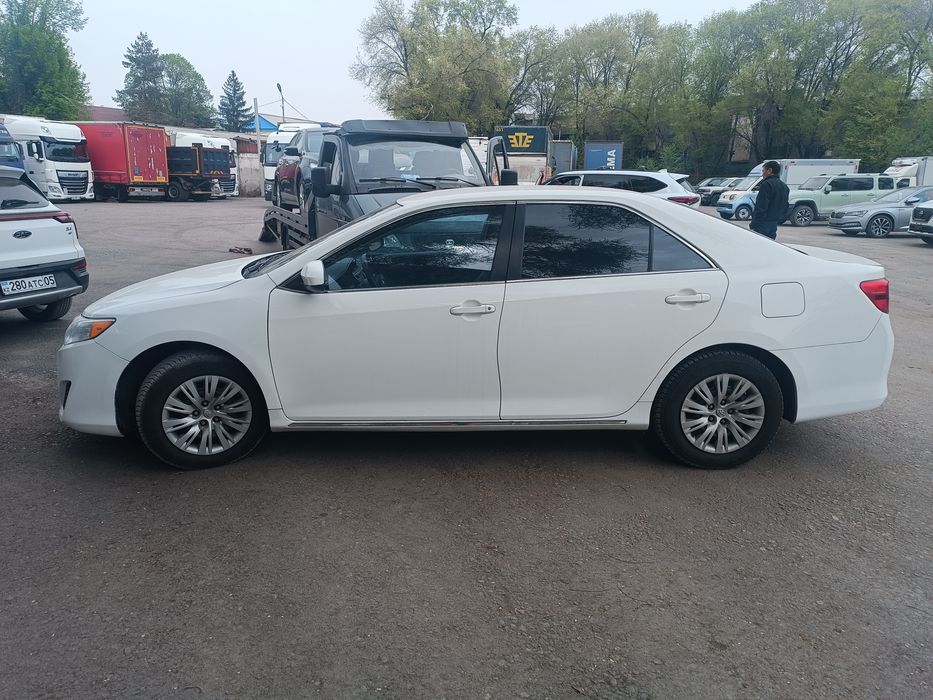 Тоёта камри 50 .