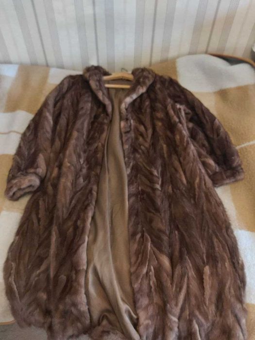 Кожено палто дамско