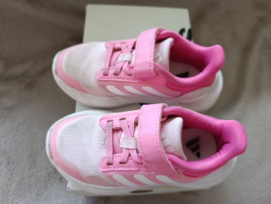 Детски маратонки за момиче