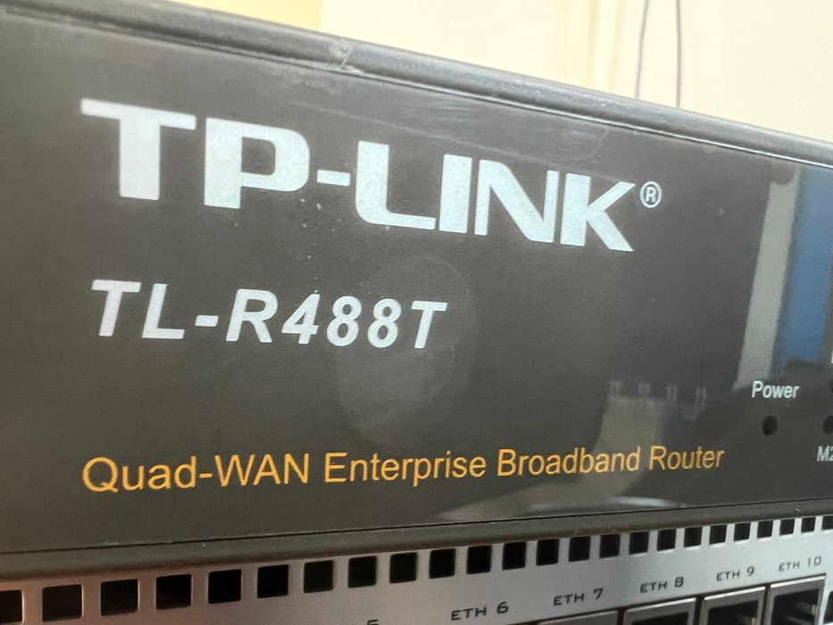 Router TP-Link TL-R488T 4 WAN (load balancing și fail-over)