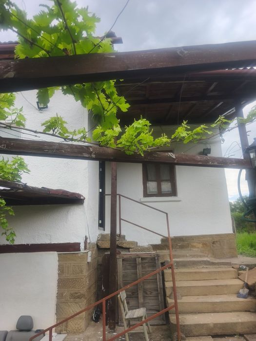 Продавам къща с.Синьо бърдо,Врачанско