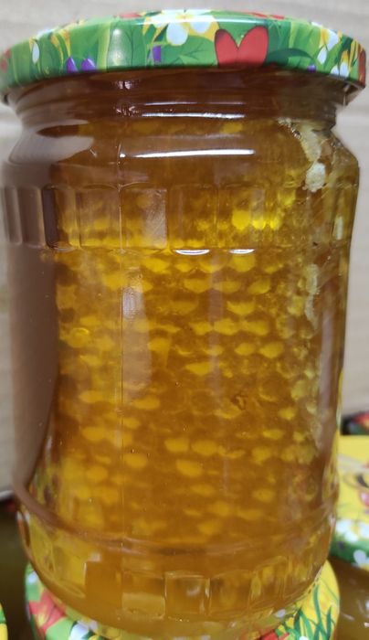 Пчелна пита с мед / мед в пита /  мед с разпечатка РЕКОЛТА 2025