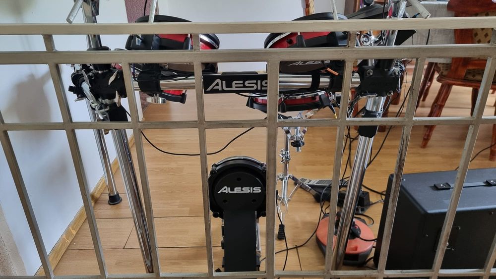 Set Tobe electronice Alesis Crimson II