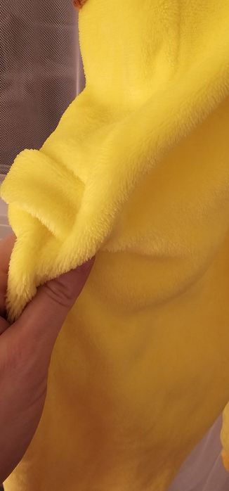 Costum pikachiu marimea M