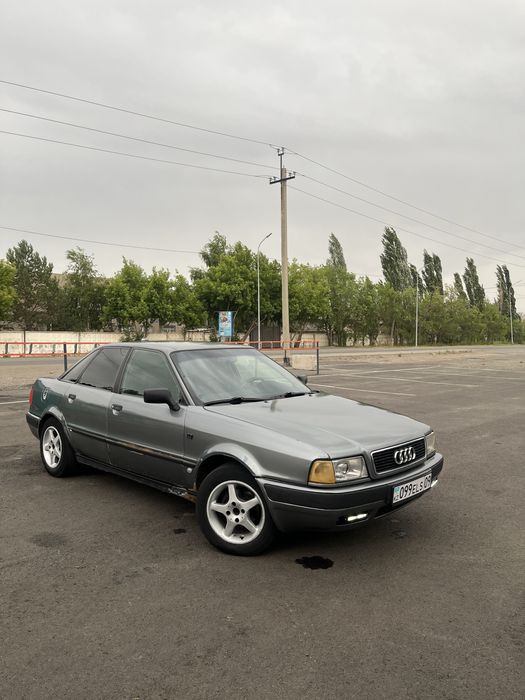 Продаю ауди 80 б4