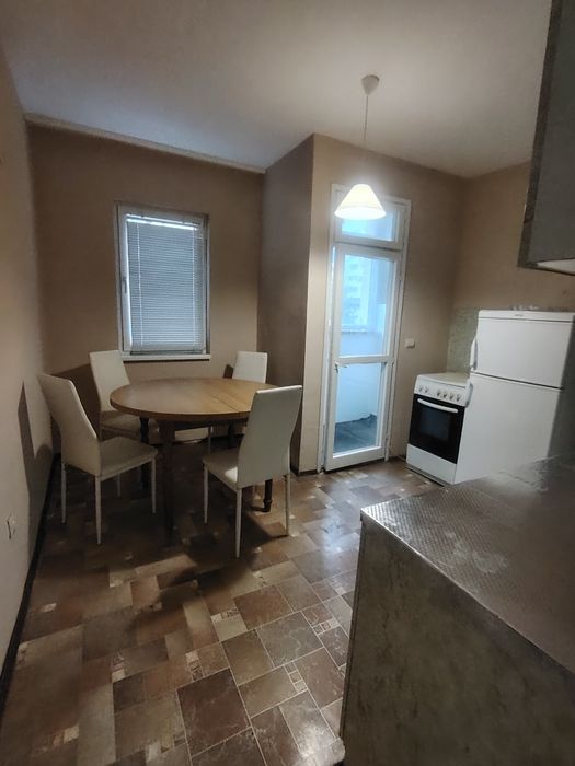 Дава се под наем Тристаен апартамент в Хасково, Куба - 81 кв.м за 132.6 € - Снимка #7