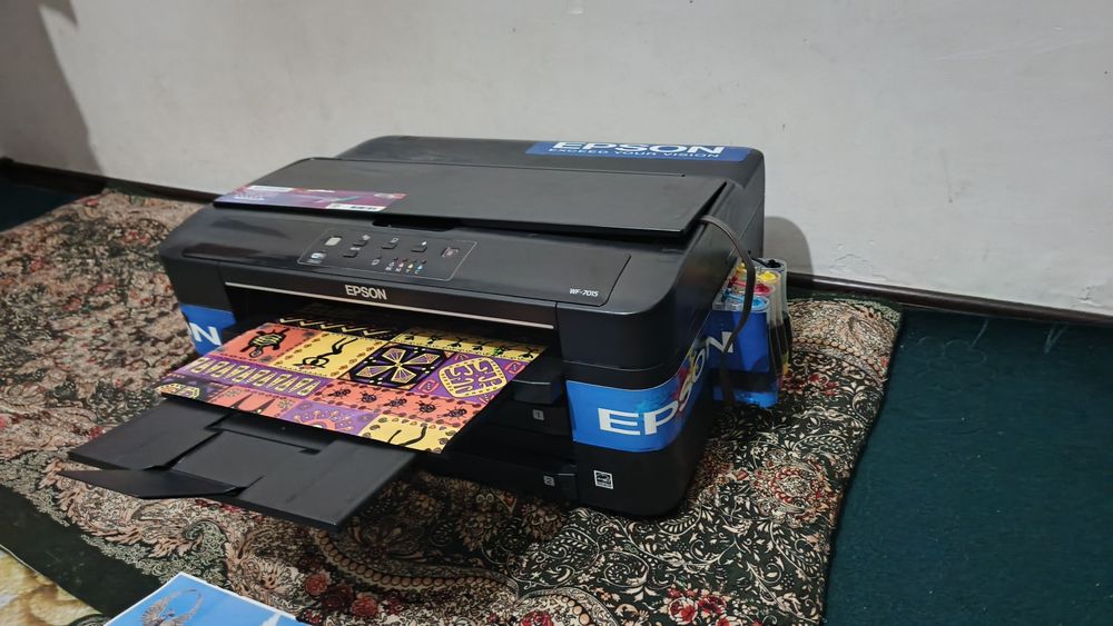 Epson 7015 rangli Wi_Fi li A3+ va A 4 ham chiqaradi yangi Foto printer