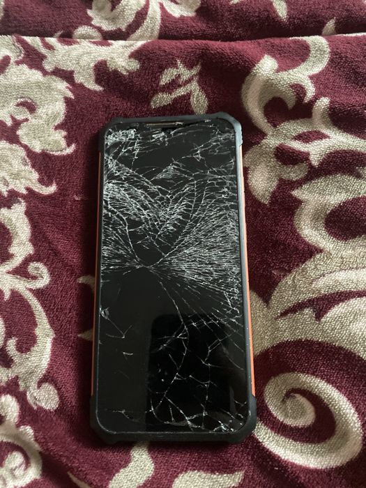 Vand telefoane pentru piese ( Cubot KingKong, Oppo, realme C53 ,motorola e20 si nubia ZTE toate la pachet)