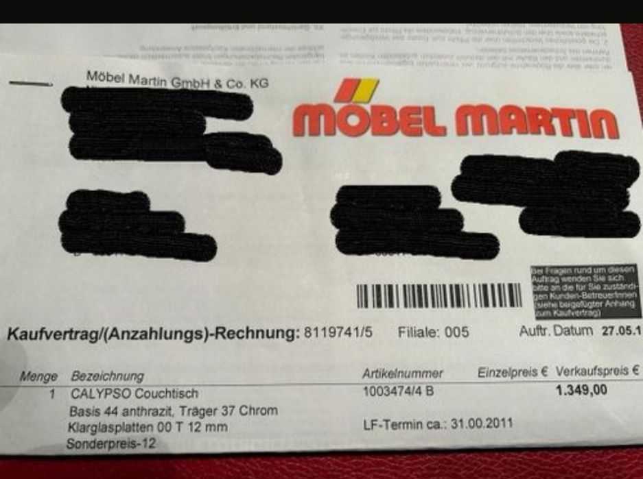 Masa designer Naos Calypso