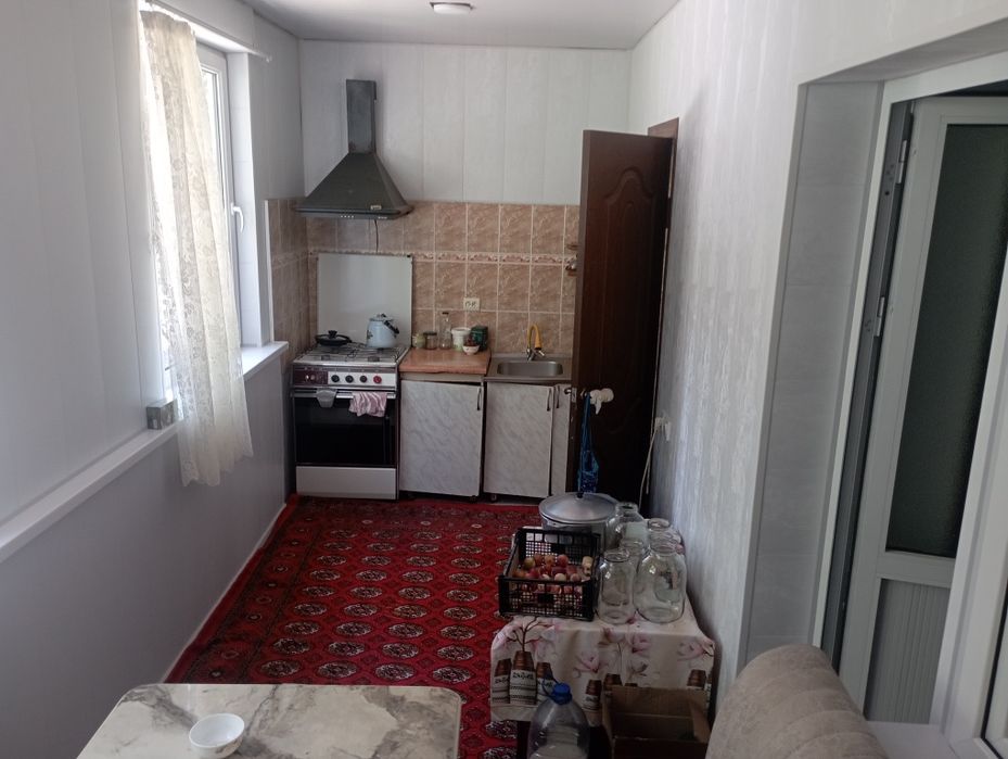 Продаем свою 4х комнатную квартиру..