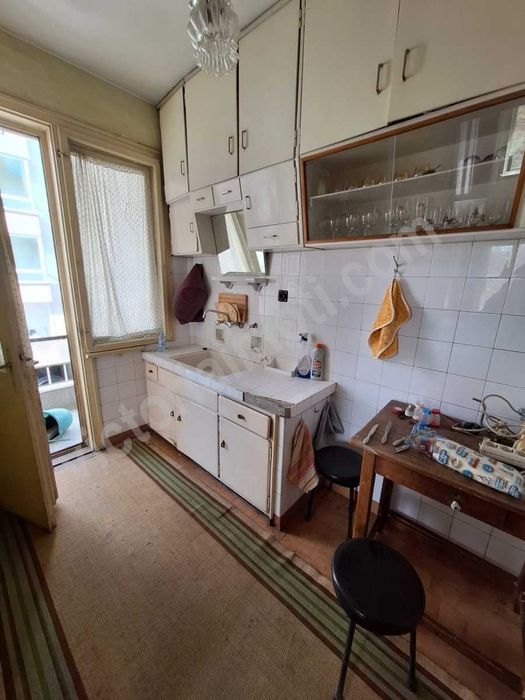 Продава се Многостаен апартамент в Велико Търново, Център - 93 кв.м за 1388 €/кв.м - Снимка #2