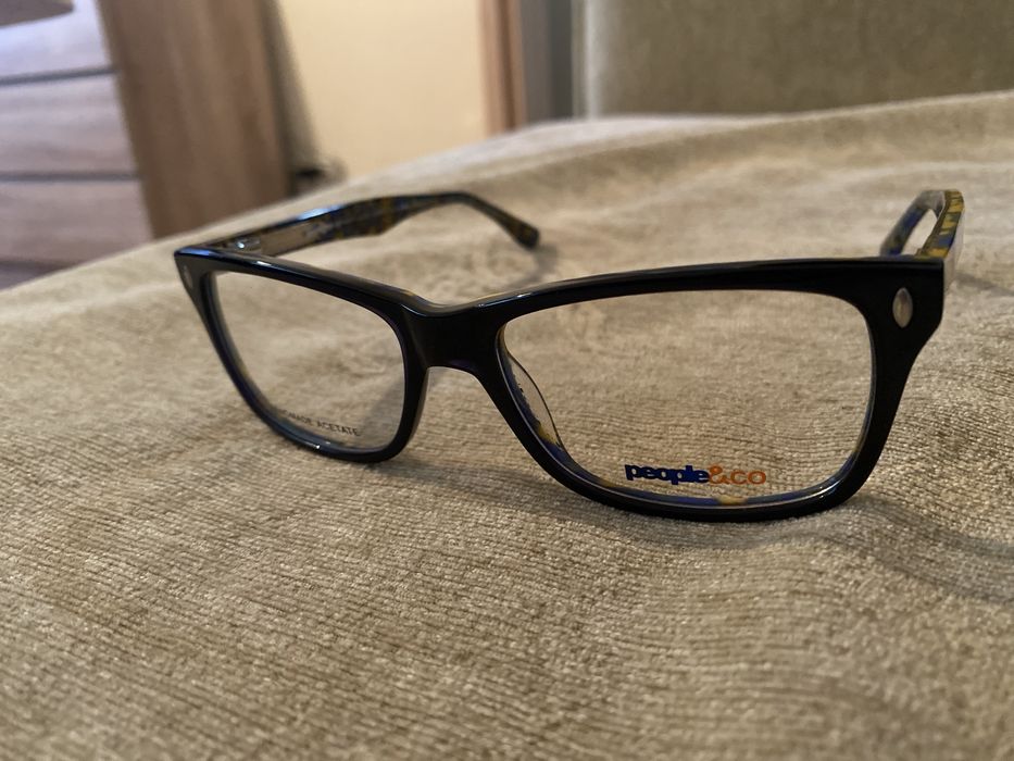 Очила без диоптър