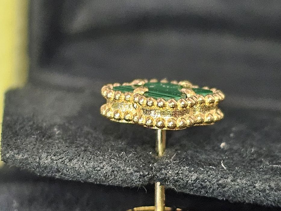 VAN CLEEF & ARPELS Sweet alhambra обици с малахит