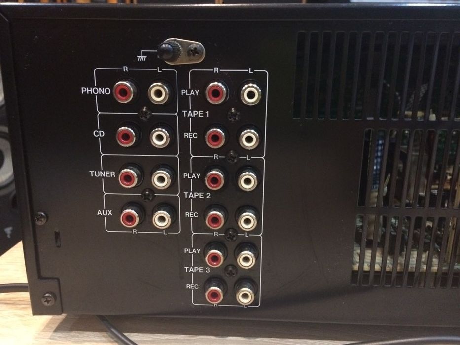 В продаже Акаi AM-47