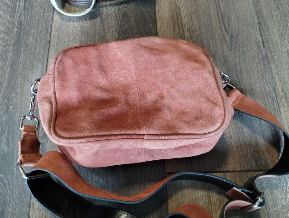 Дамски чанти от естествена кожа.